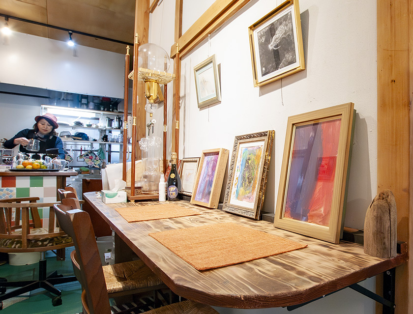 吉カフェについて